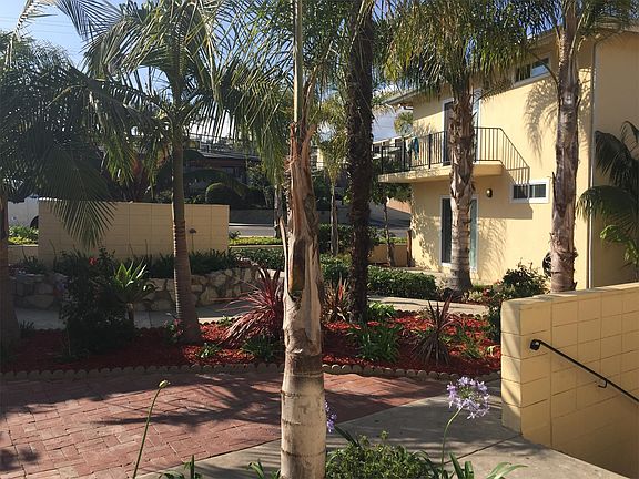 5th image of 1021 Cliff Dr APT 1