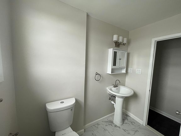 5th image of 123 Avenue C