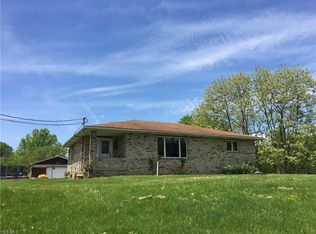 1722 N Salem Warren Rd, North Jackson, OH 44451