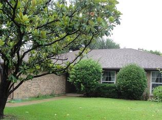 903 Tulane Dr, Arlington, TX 76012