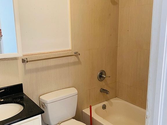 3rd image of 124-12 Metropolitan Ave #2B
