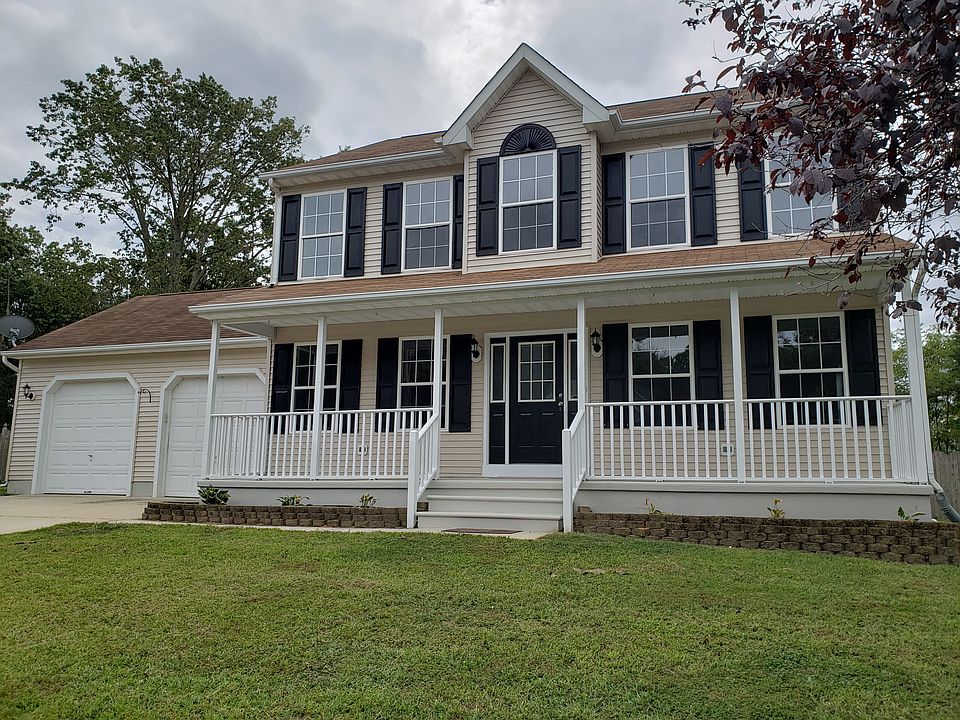 1st image of 25 Churchill Dr