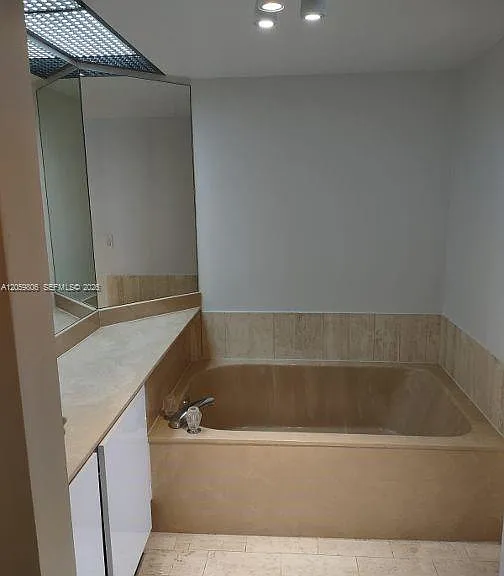 1717 N Bayshore Dr #A-2938 — Photo 15