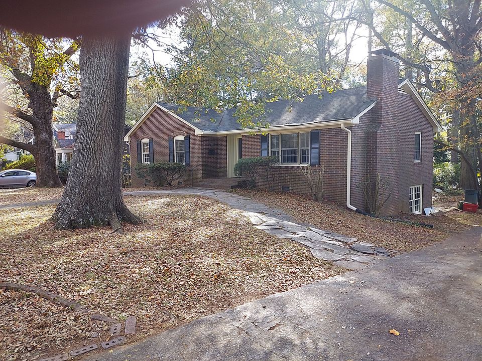 2nd image of 221 Mimosa Dr
