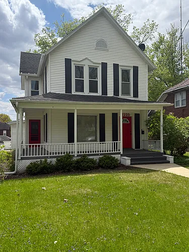 1225 W Lincoln Blvd Photo 1