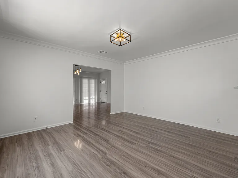 1030 N Spaulding Ave #1030 — Photo 21
