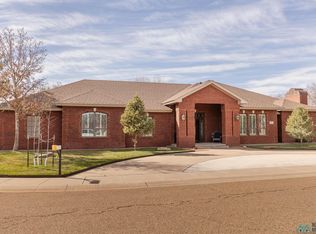 2129 Northglen Dr, Clovis, NM 88101