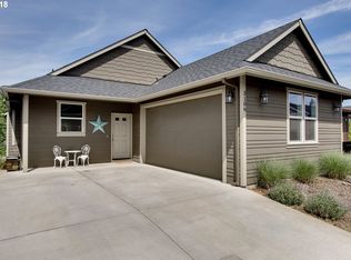 3106 Adrienne Ln, Hood River, OR 97031