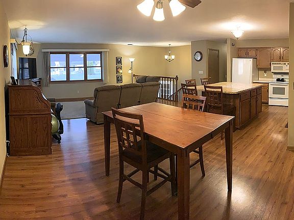 Open main floor (furnished)