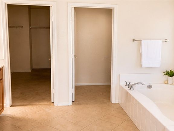 4th image of 9969 W Diablo Dr