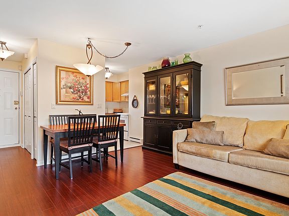 4th image of 937 W 14th Ave #305