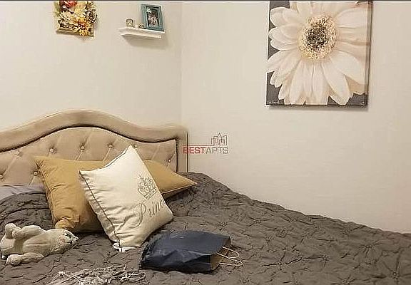 5th image of 25 Thompson St APT 3C
