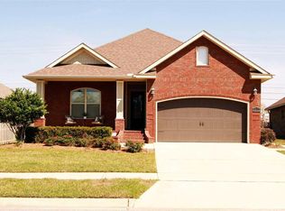 8472 Salt Grass Dr, Pensacola, FL 32526
