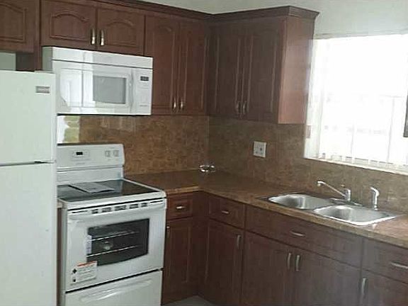 2nd image of 11333 NW 12th Ave