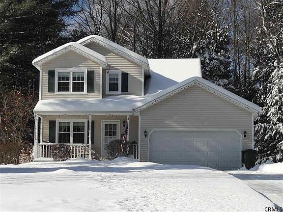 3rd image of 2 Ivy Ln