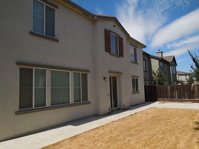 2nd image of 1044 Morning Glory Way