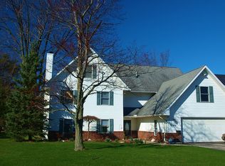 972 Hickory St, Perrysburg, OH 43551