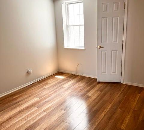 Living Room - Door leads to Bathroom Entrance