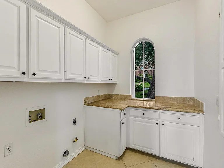 5506 Merrywing Cir — Photo 36