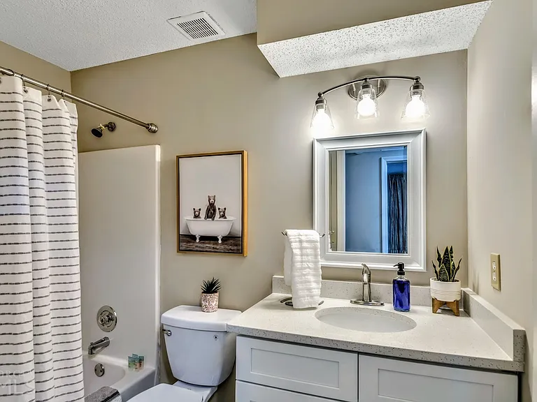 2025 Winsburg Dr NW — Photo 14