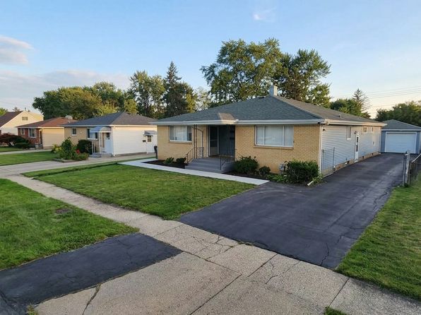 58 Stewart Dr #A