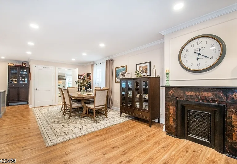 57 Marsellus Pl #2 — Photo 3