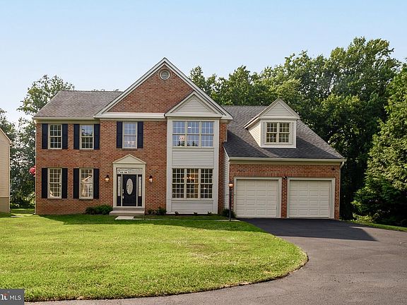 2nd image of 10304 Preakness Pl