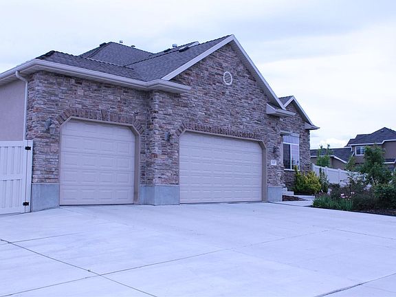 2nd image of 3087 W Crystal Palace Dr