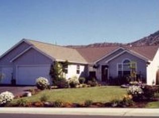 875 Rosemont Ct, Klamath Falls, OR 97603