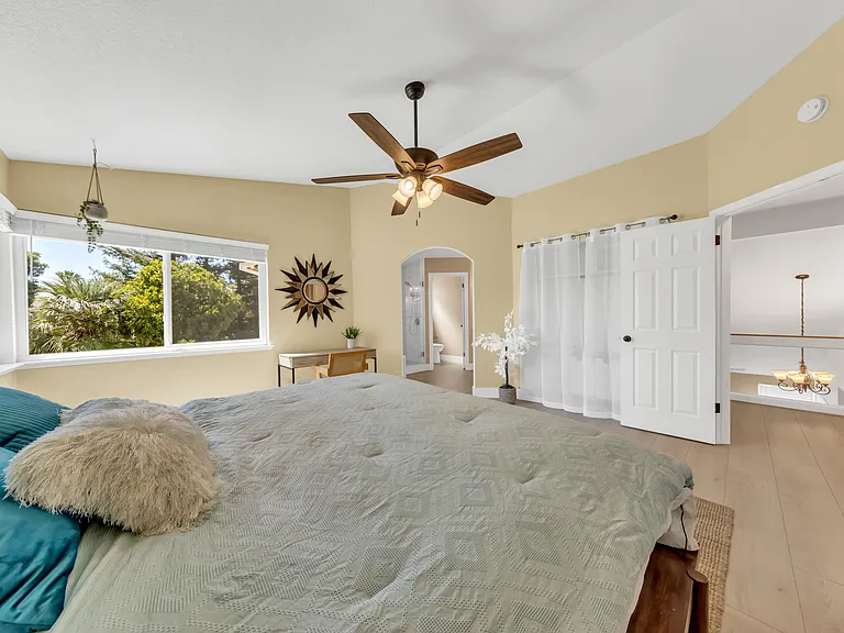 8024 Caymus Dr — Photo 10