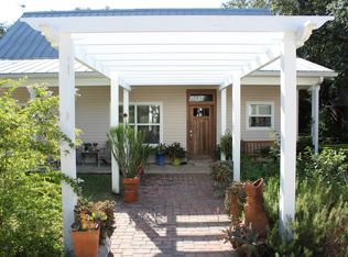 2610 Oak St, Carrabelle, FL 32322