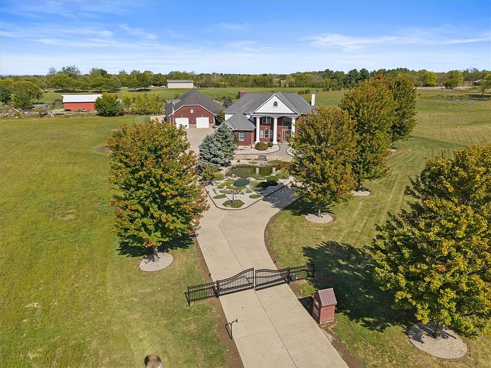 1st image of 7644 Millikin Rd
