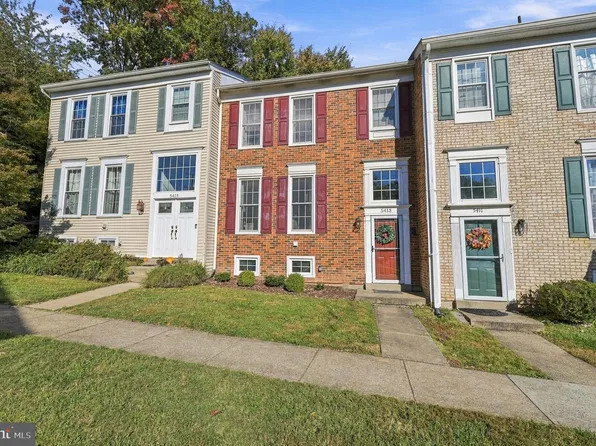 5413 Helm Ct, Fairfax, VA 22032