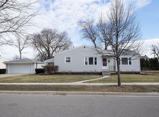 847 Woodville Ave, Monroe, MI 48161