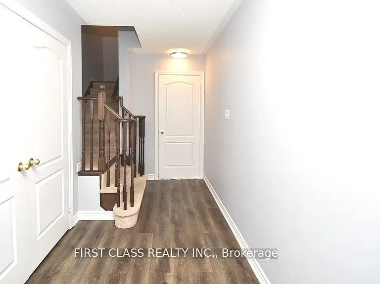 1542 Bruny Ave #UPPER — Photo 2