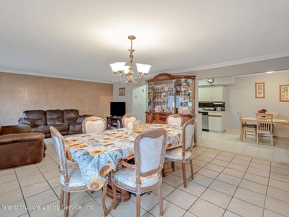 4th image of 76 Daffodil Ln #A
