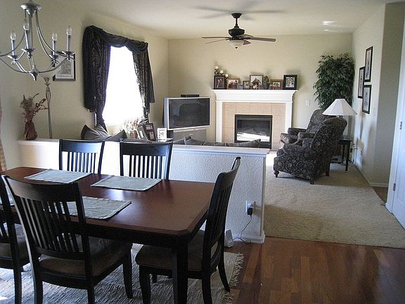 Breakfast Knook/Family Room