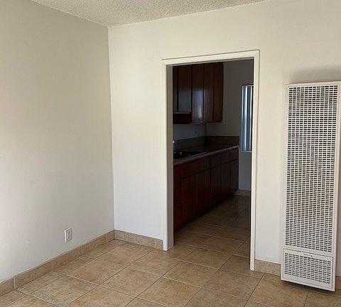 5th image of 2509 W 182nd St APT 7