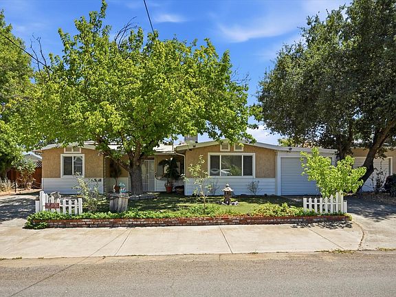 3rd image of 12753 Shoreview Drive