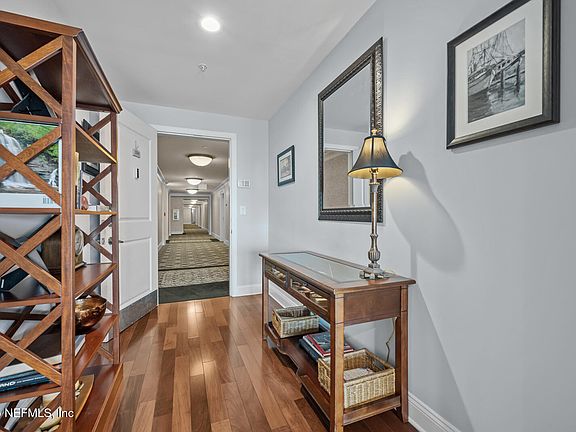 5th image of 400 E BAY Street #1706