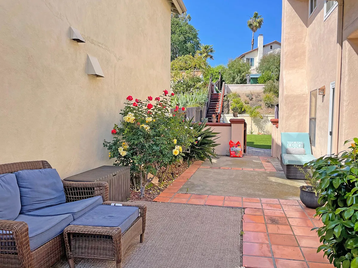 Building Photo - 11230 Sunnydale Ct