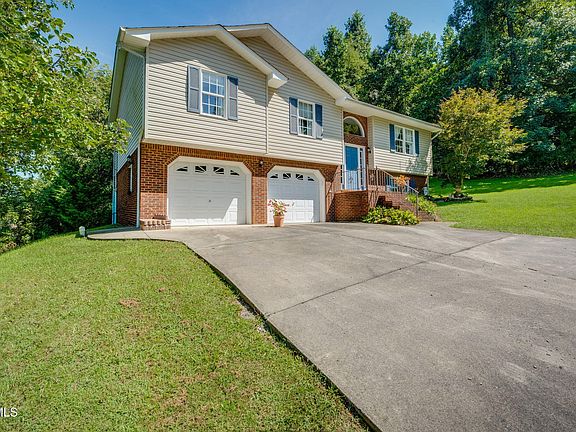 3rd image of 263 Mountain View Dr