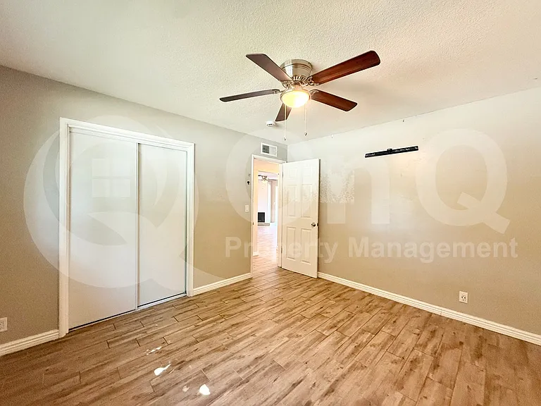 337 N Williams — Photo 9