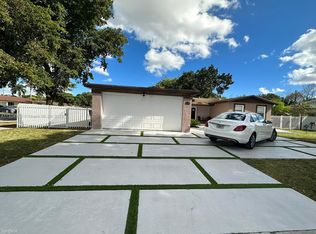 101 SW 65th Way, Pembroke Pines, FL 33023