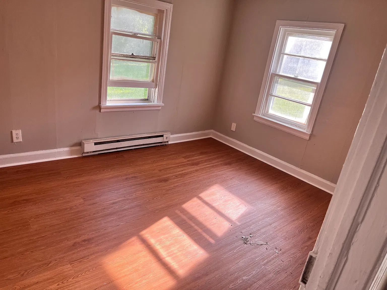 2 bed, 900 sqft, $950 — Photo 3