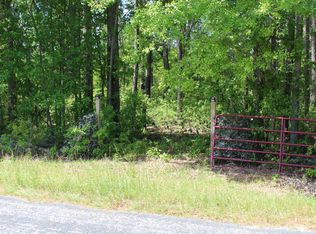 2411 Drain Rd, Smoaks, SC 29481