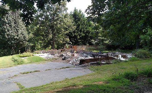 4th image of 144 Ravenwood Dr