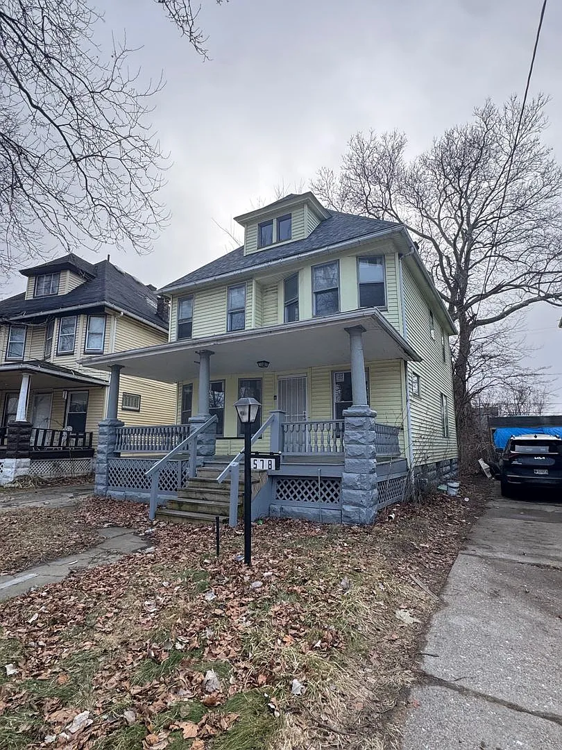 4 Bedroom Home for Rent in Glenville Cleveland — Photo 1