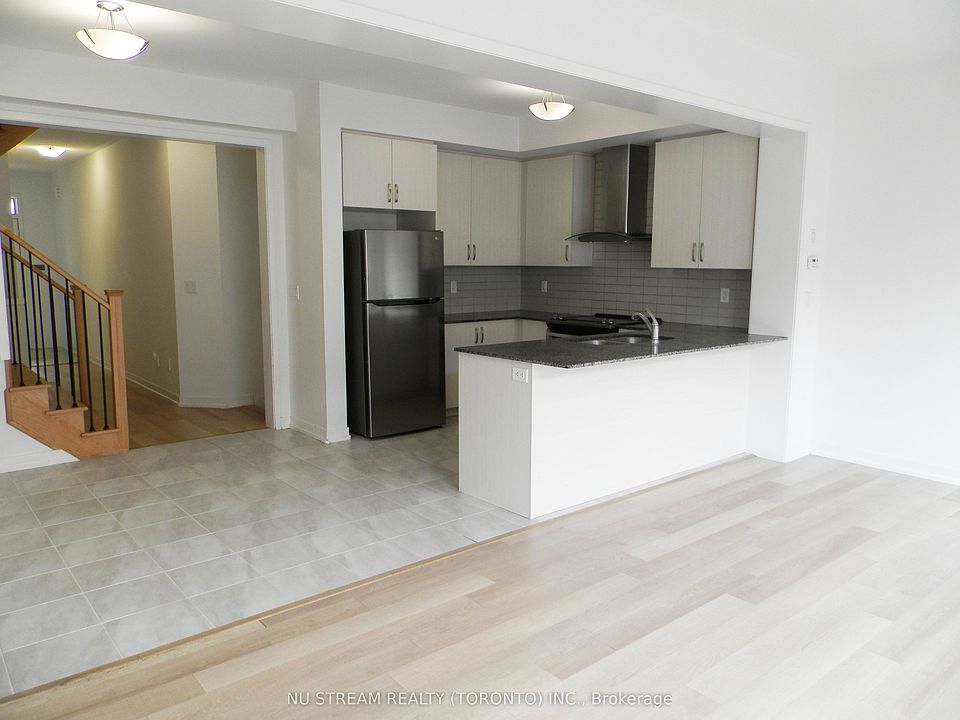 1st image of 208 Harding Park St