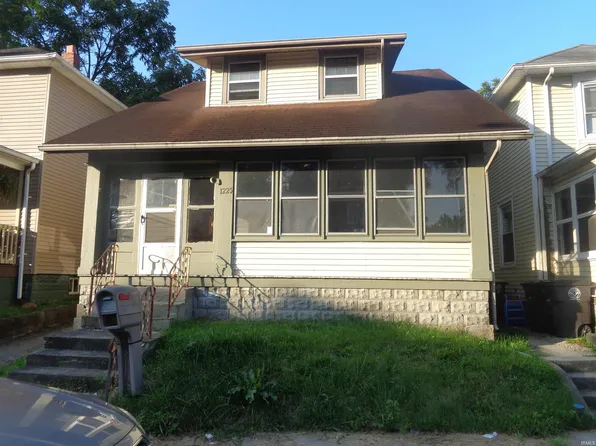 1225 W Wildwood Ave, Fort Wayne, IN 46807